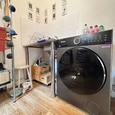Shared Private Appart For Up To 2 Male Traveler Under 30S And 2 Flatmates Residents פריז